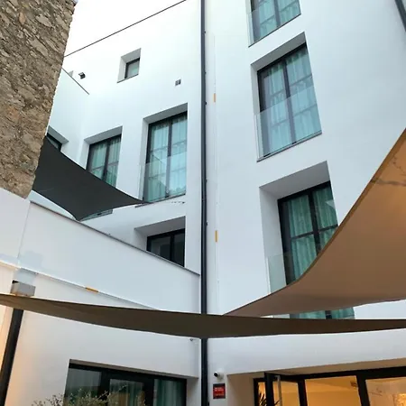 Aparthotel El Cargol-3